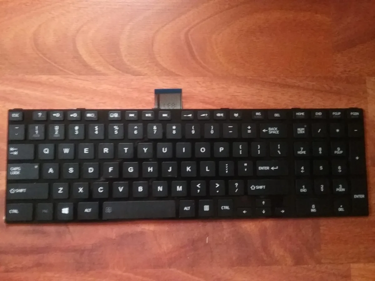 nova tastatura toshiba c875 c875d l850 l850d l855 l855d l870