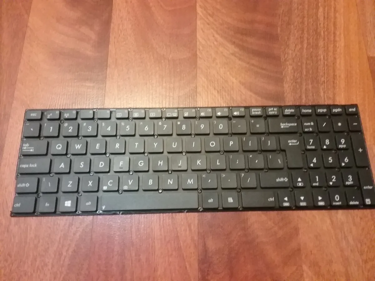 nova tastatura asus R515 R515L R515LA R515M R515MA veliki enter