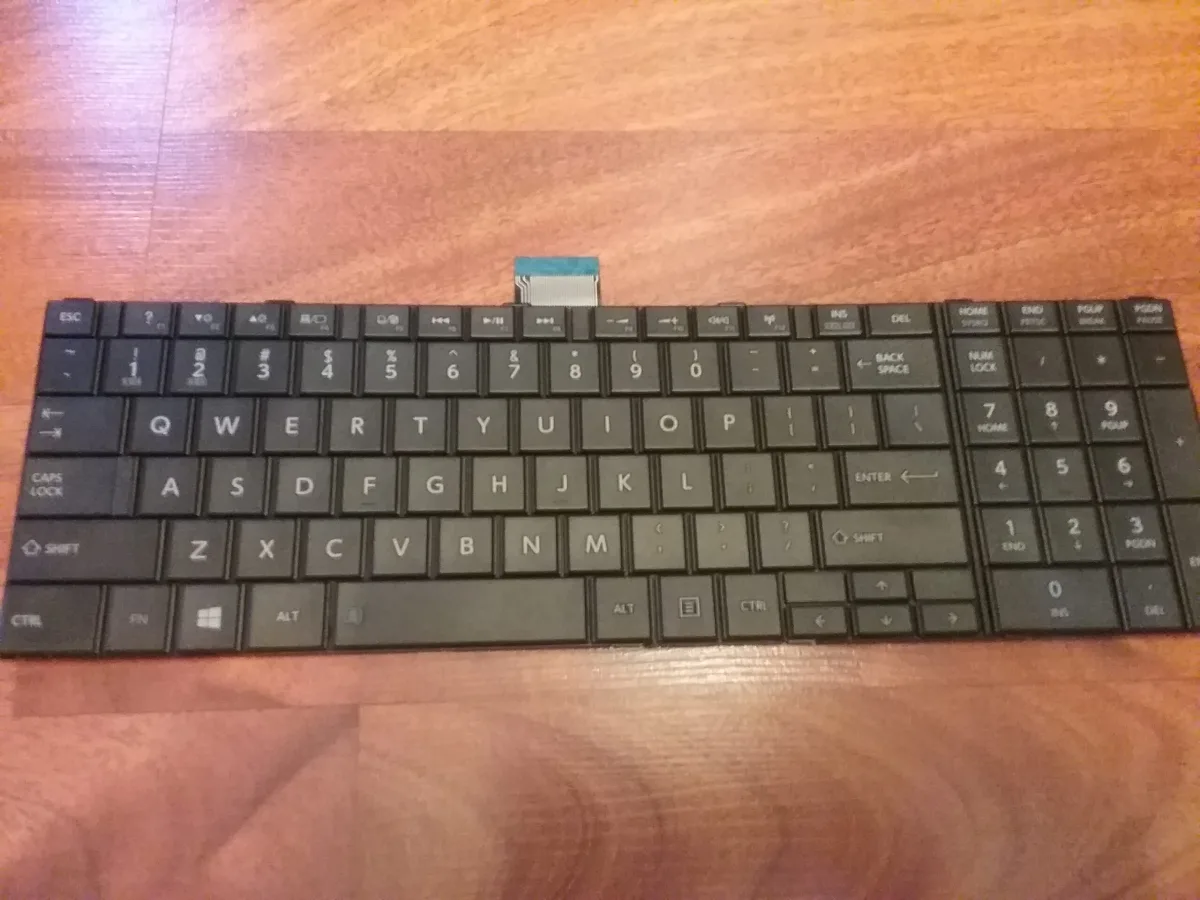nova tastatura toshiba s55 s55d s55-a s55t s55t-s s50-ast