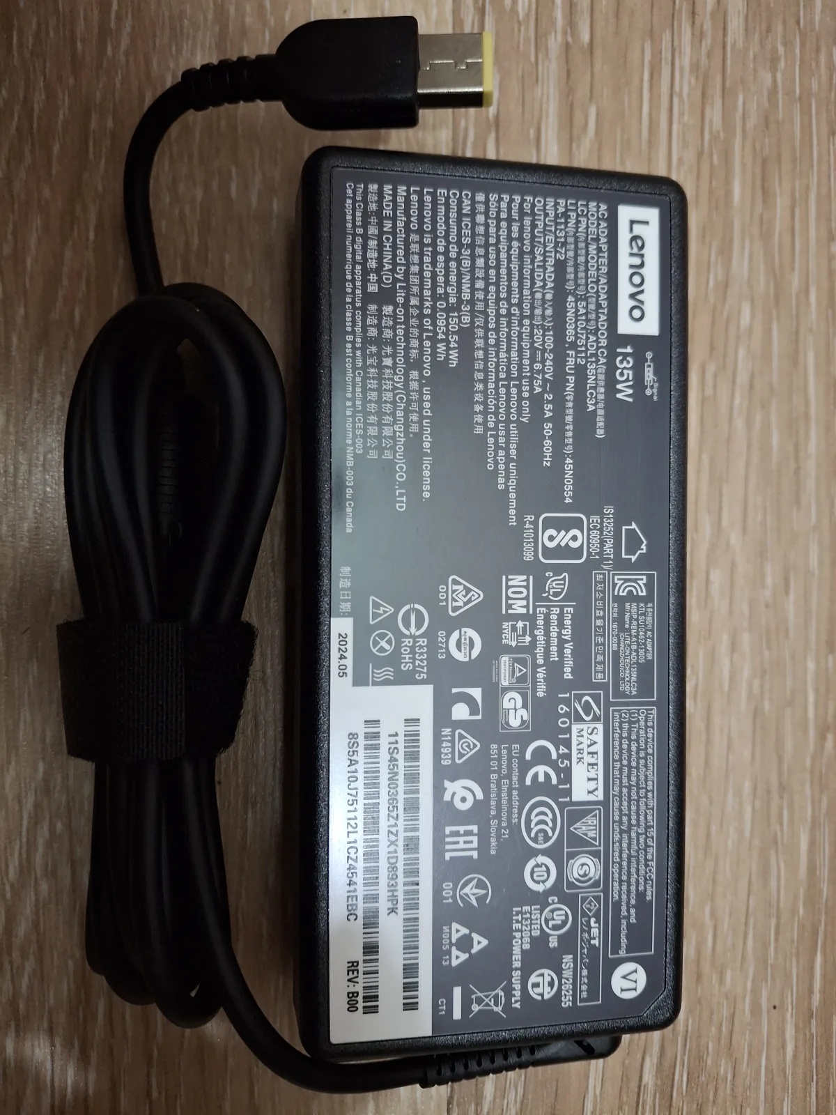 lenovo punjac adl135sdc2a adl135ncc3a 135w original novo