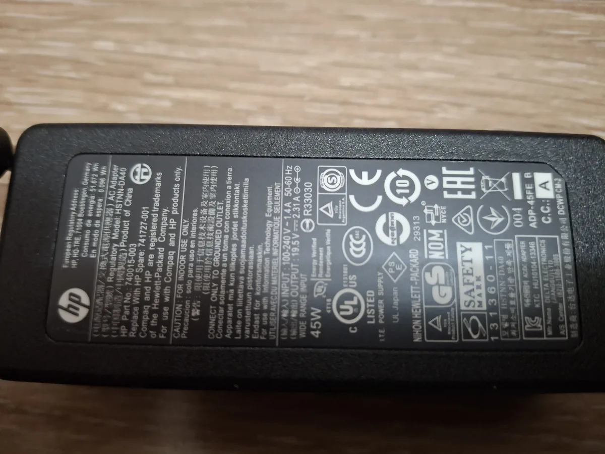hp tpn-la15 tpn-da16 elitebook punjac original novo