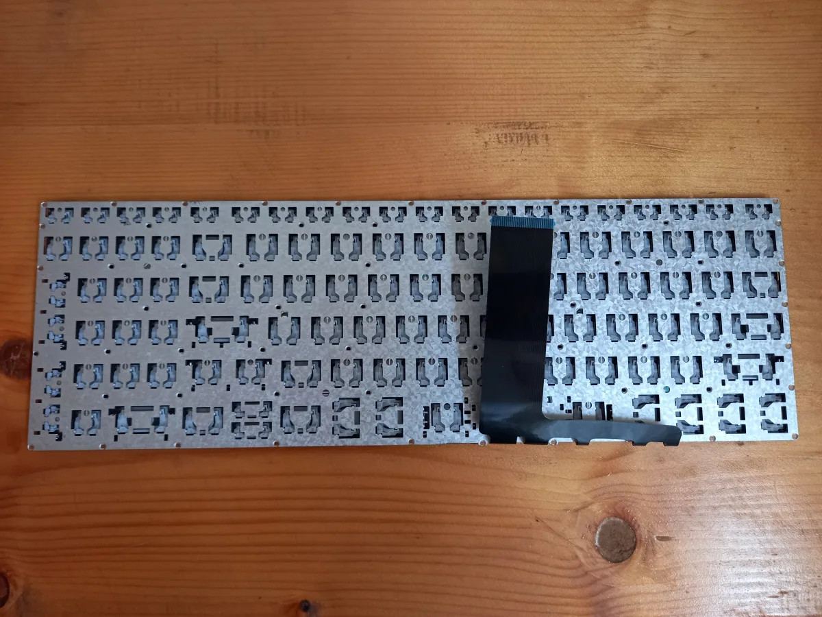 tastatura lenovo ideapad V330-15 V330-15IKB V330-15ISK nova