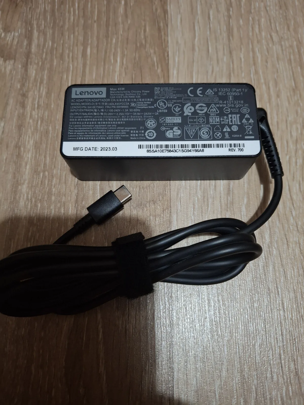 lenovo punjac 45w type c usb-c original novo